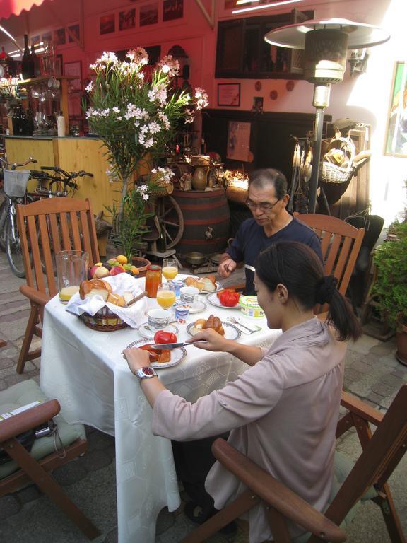 Bed and Breakfast Fonagy Es Walter Vendeg- Es Borhaz Вац Экстерьер фото